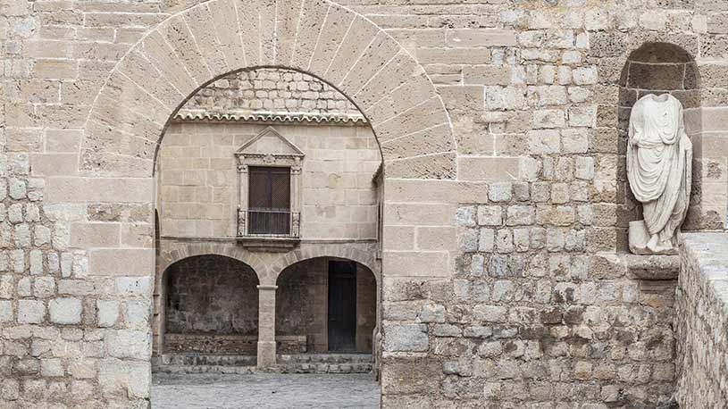 Puerta Dalt Vila