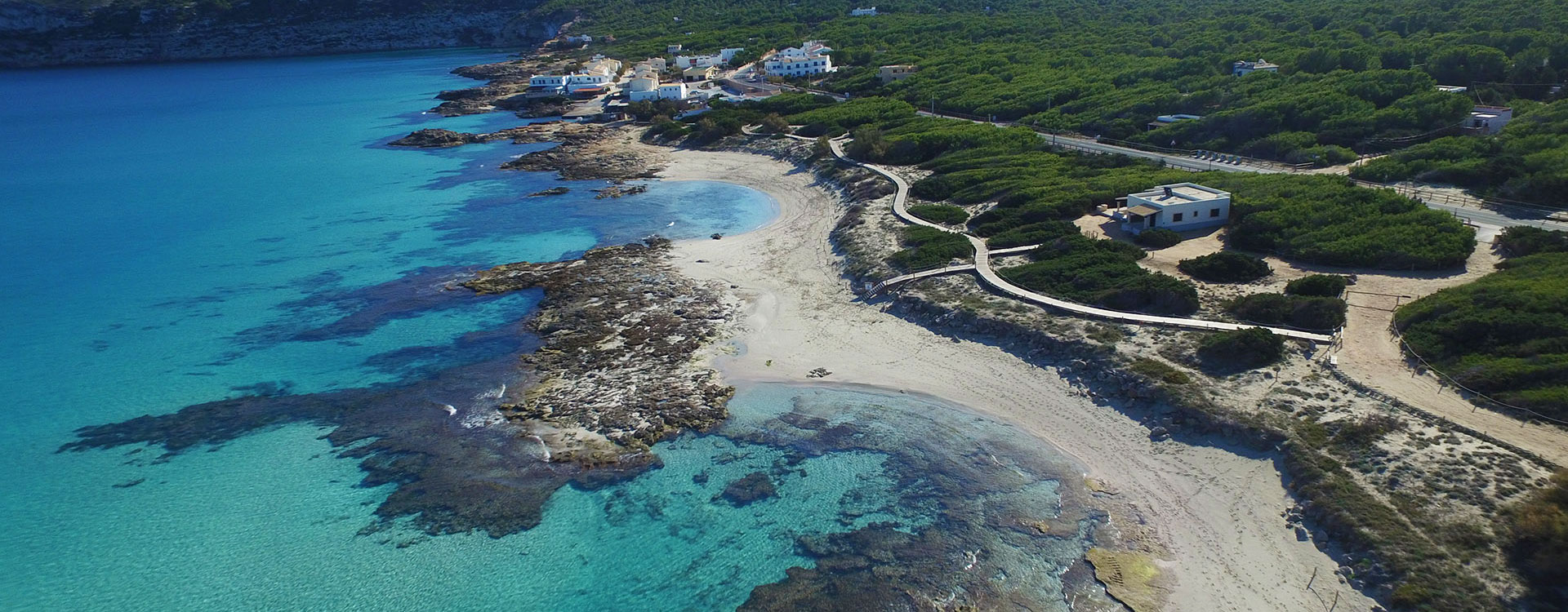 Vista aérea de la playa de Ses Platgetes en Formentera